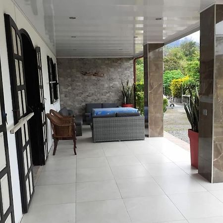 Charmante Maison Au Coeur Des 3 Montagnes Salazie Extérieur photo